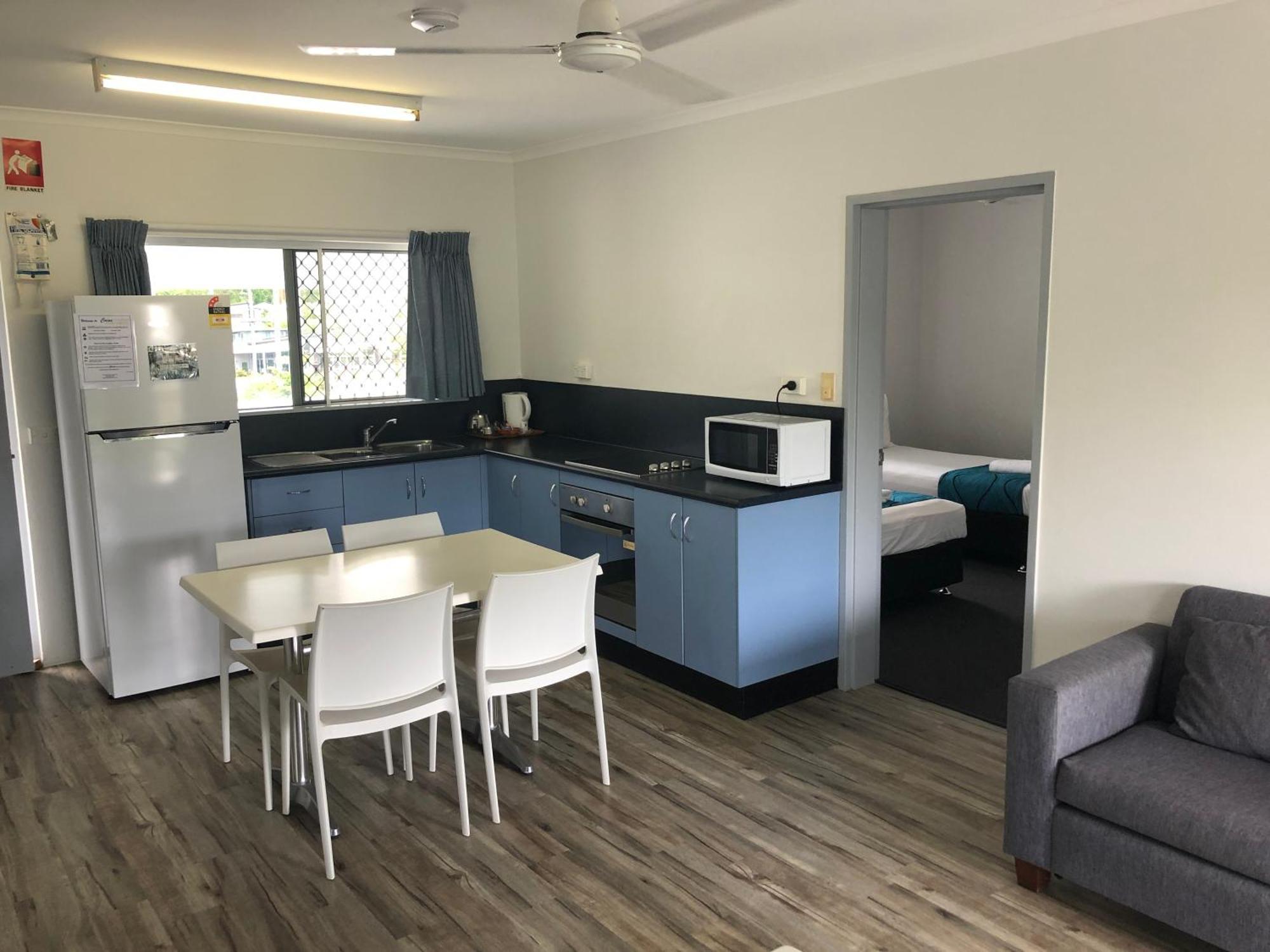 Cocos Holiday Apartments Trinity Beach Bilik gambar