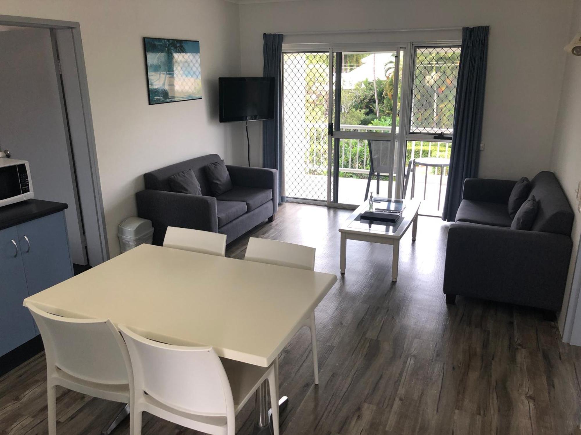 Cocos Holiday Apartments Trinity Beach Bilik gambar